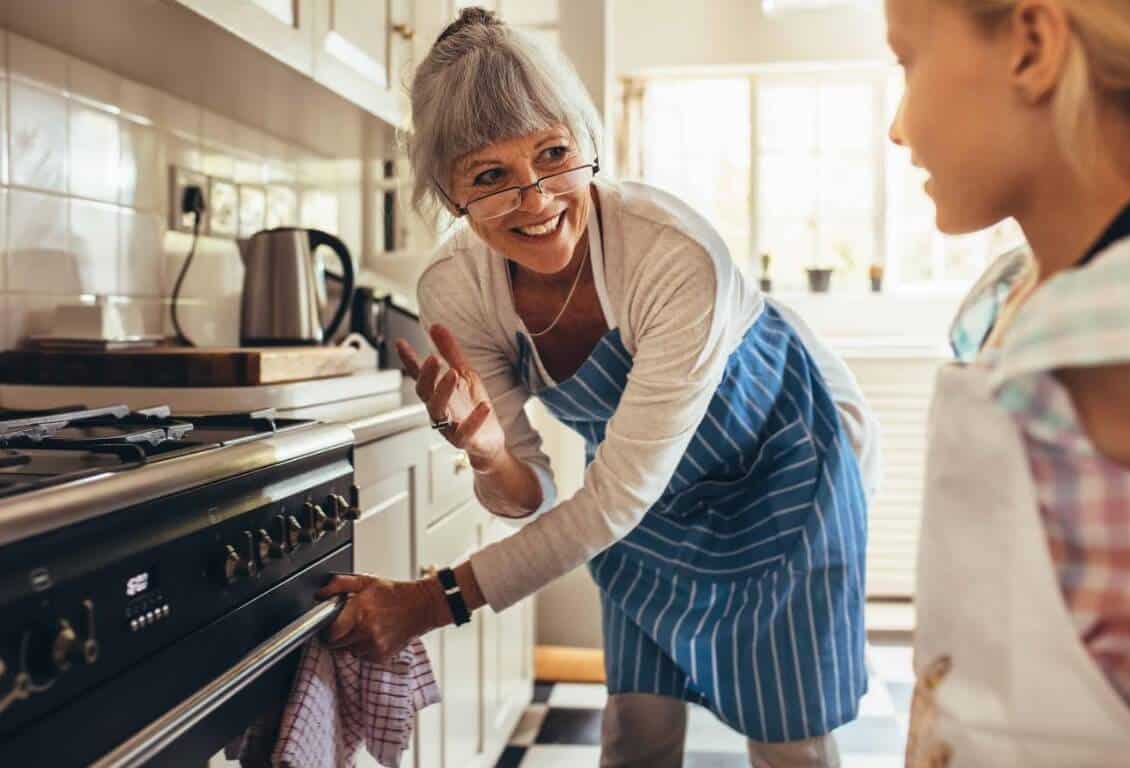 גופי תאורה לגיל השלישי